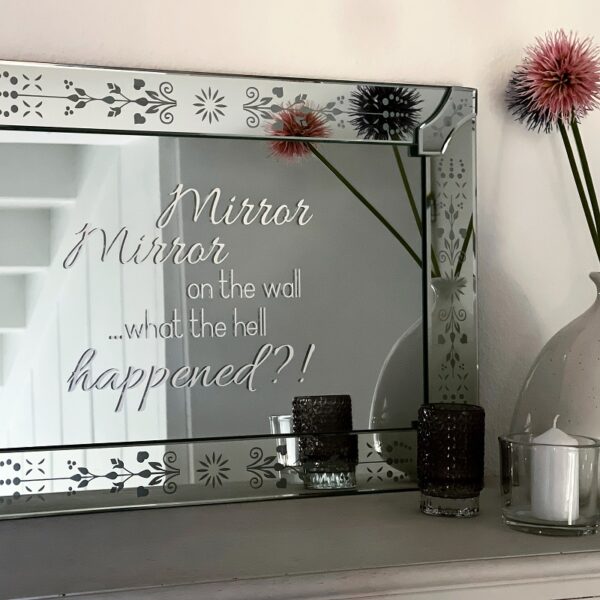 Vinylsticker "Mirror, Mirror", gross